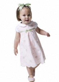 Want Your Baby Girl Look Pretty And More Attractive? Choose The Best Suited Hair Bows For Your Baby Girl!