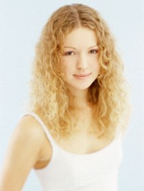 Worried About Curly Hair Care? Tips To Take Care Of Your Curly Hair!