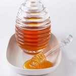 Manuka Honey Fights Skin Bacteria