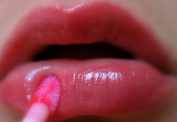 lip gloss